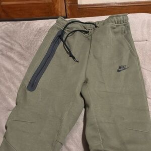 Olive green Nike tech